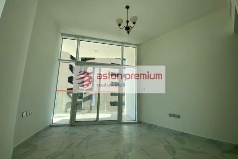 Appartement te huur in Business Bay, Dubai, VAE 2 slaapkamers, 128 vr.m., nr 758914 - foto 3