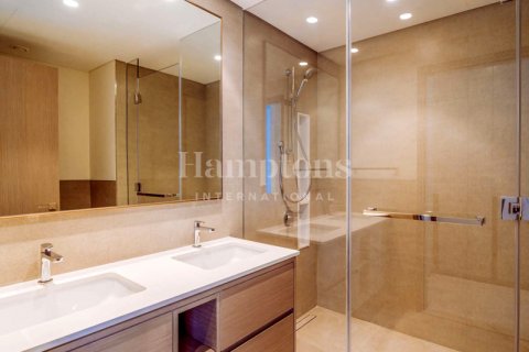 Apartment in Palm Jumeirah, Dubai, UAE 2 bedrooms, 113.06295100 sq.m. № 583660 - photo 24