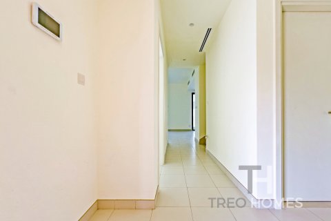 Dubai South (Dubai World Central)、Dubai、UAE にあるタウンハウスの賃貸物件 4ベッドルーム、237 m2、No586736 - 写真 2