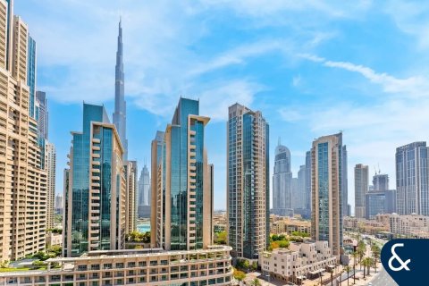 Lägenhet till försäljning i Downtown Dubai (Downtown Burj Dubai), Dubai, UAE 3 sovrum, 187 kvm Nr. 667193 - fotografi 3