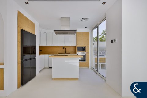 ویلا برای فروش در The Springs، Dubai، امارات متحده عربی 3 خوابه ، 167 متر مربع ، شماره 667190 - تصویر 6