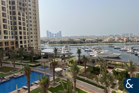 Palm Jumeirah、Dubai、UAE にあるマンション販売中 2ベッドルーム、180 m2、No667195 - 写真 1