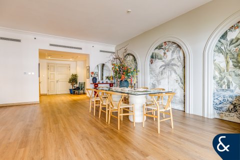 Apartamento en venta en Palm Jumeirah, Dubai, EAU 3 dormitorios, 309 m2 № 667621 - foto 16