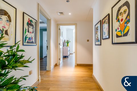 Apartamento en venta en Palm Jumeirah, Dubai, EAU 3 dormitorios, 309 m2 № 667621 - foto 5