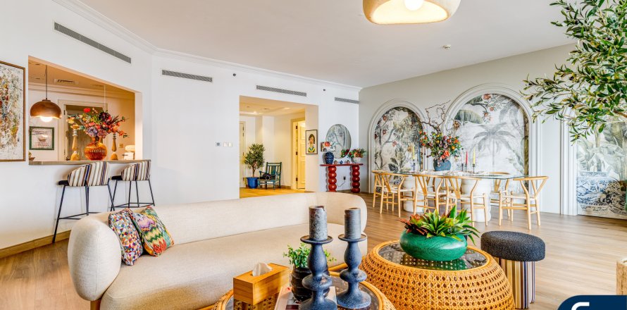 Apartamento en Palm Jumeirah, Dubai, EAU 3 dormitorios, 309 m² № 667621