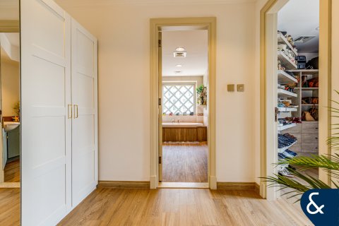 Apartamento en venta en Palm Jumeirah, Dubai, EAU 3 dormitorios, 309 m2 № 667621 - foto 12