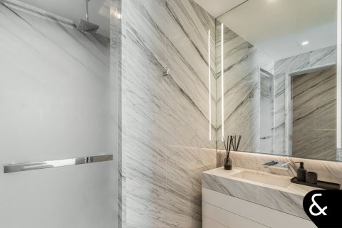 Apartament në Palm Jumeirah, Dubai, Emiratet e Bashkuara Arabe 3 dhoma gjumi, 319 m2. № 667620 - Foto 19