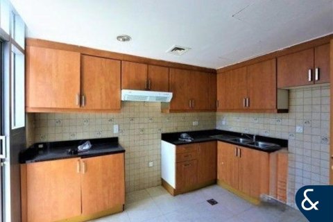 Byt v Jumeirah Lake Towers, Dubai, SAE 4 ložnice, 250 m² Č.: 667622 - fotografie 10