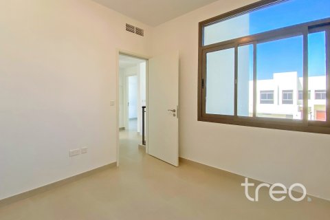 Řadový dům v Town Square, Dubai, SAE 3 ložnice, 203.27 m² Č.: 753700 - fotografie 5