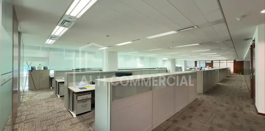 Ured u gradu Sheikh Zayed Road, Dubai, UAE 1 soba, 557 m2 Br. 691139