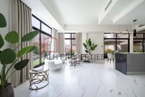 Зняти в оренду таунхаус в Мохаммед Бин Рашид Сити, Дубай, ОАЕ 4 спальні, 260м2, № 691140 - фото 2