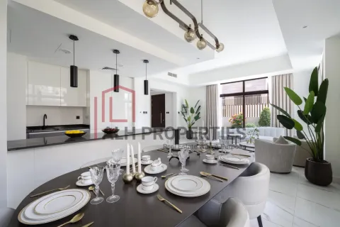 Зняти в оренду таунхаус в Мохаммед Бин Рашид Сити, Дубай, ОАЕ 4 спальні, 260м2, № 691140 - фото 4