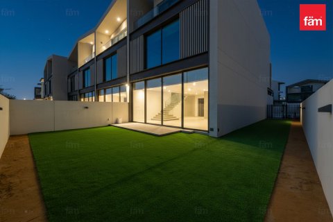 Villetta a schiera a Dubai, EAU 3 camere da letto, 275.5 mq. № 691310