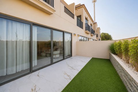 Radový dom v Jumeirah Golf Estates, Dubai, SAE 3 spálne, 203.84 m2 č. 748615 - Fotografia 17