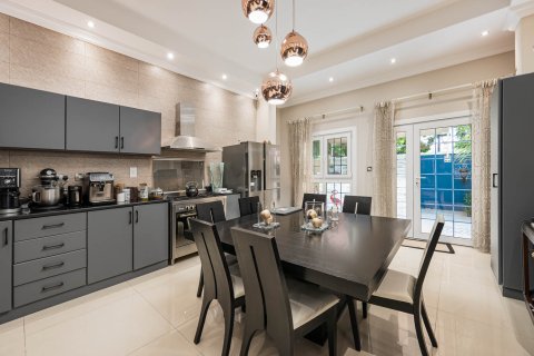 Vila v The Villa, Dubai, SAE 4 ložnice, 569.5 m² Č.: 748585 - fotografie 9