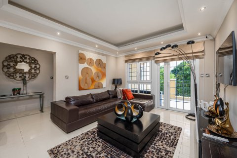 Vila v The Villa, Dubai, SAE 4 ložnice, 569.5 m² Č.: 748585 - fotografie 13