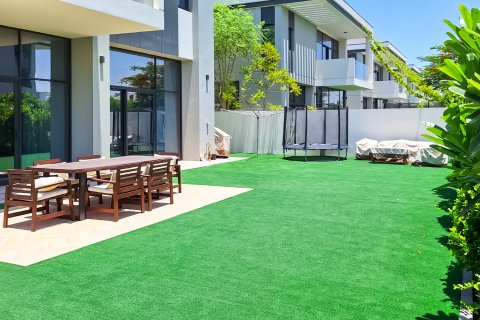 Villa te koop in Al Furjan, Dubai, VAE 4 slaapkamers, 473.9 vr.m., nr 748581 - foto 2