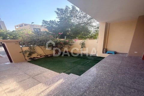 Vila u gradu Jumeirah Village Circle, Dubai, UAE 3 spavaće sobe, 129 m2 Br. 738654 - Slika 2