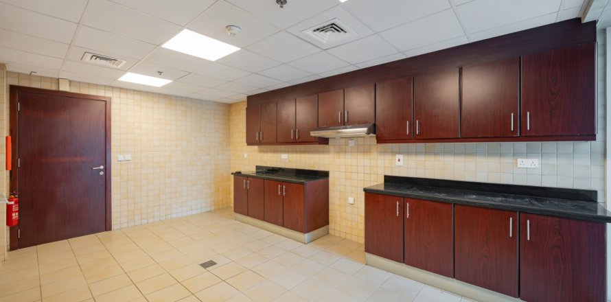 Apartment in Dubai Marina, Dubai, UAE 2 bedrooms, 243 sq.m. № 719289