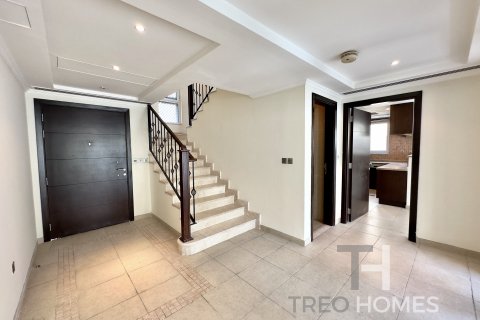 Vila v Jumeirah Park, Dubai, SAE 3 ložnice, 285 m² Č.: 595581 - fotografie 6