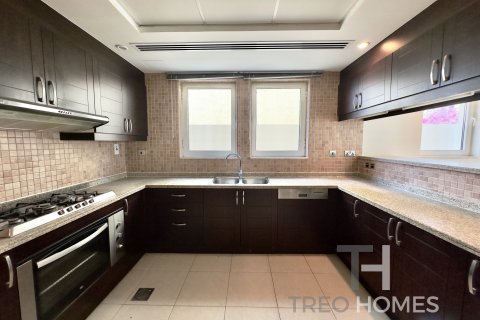 Vila v Jumeirah Park, Dubai, SAE 3 ložnice, 285 m² Č.: 595581 - fotografie 4