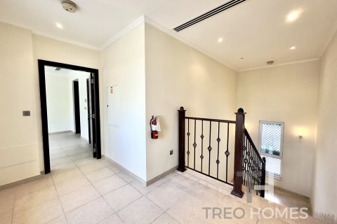 Vila v Jumeirah Park, Dubai, SAE 3 ložnice, 285 m² Č.: 595581 - fotografie 9