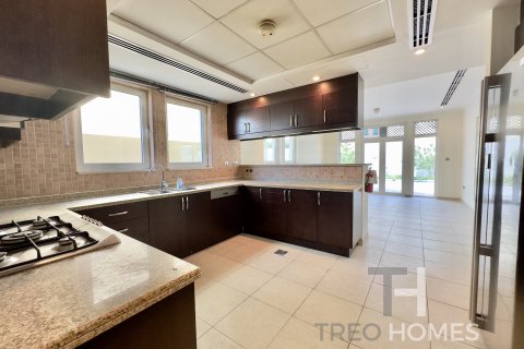 Vila v Jumeirah Park, Dubai, SAE 3 ložnice, 285 m² Č.: 595581 - fotografie 5