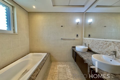 Vila v Jumeirah Park, Dubai, SAE 3 ložnice, 285 m² Č.: 595581 - fotografie 11