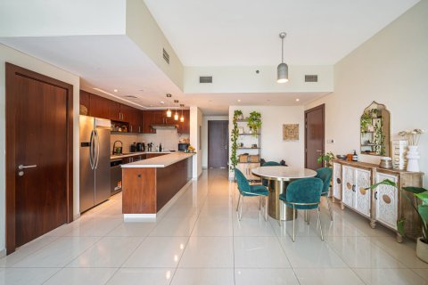 Apartament de închiriat în The Views, Dubai, EAU 3 dormitoare, 144 mp.  №682476 - poză 12