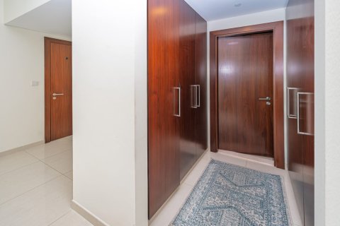 Apartament de închiriat în The Views, Dubai, EAU 3 dormitoare, 144 mp.  №682476 - poză 20