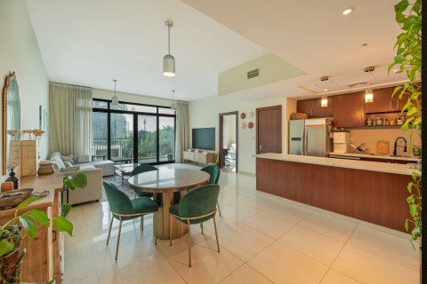 Lakás itt: The Views, Dubai, EAE, 3 hálószoba, 144 m², azonosító: 682476