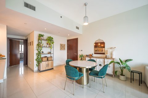 Apartament de închiriat în The Views, Dubai, EAU 3 dormitoare, 144 mp.  №682476 - poză 6