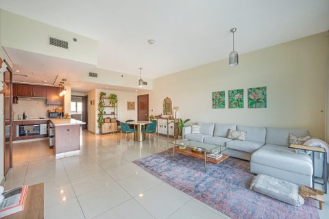 Apartament de închiriat în The Views, Dubai, EAU 3 dormitoare, 144 mp.  №682476 - poză 2