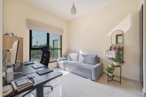 Apartament de închiriat în The Views, Dubai, EAU 3 dormitoare, 144 mp.  №682476 - poză 24