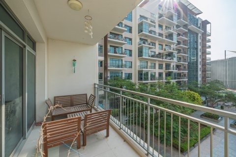 Apartament de închiriat în The Views, Dubai, EAU 3 dormitoare, 144 mp.  №682476 - poză 28