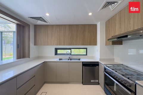 Villa itt: Dubai, EAE, 4 hálószoba, 327.8 m², azonosító: 645686 - fénykép 3
