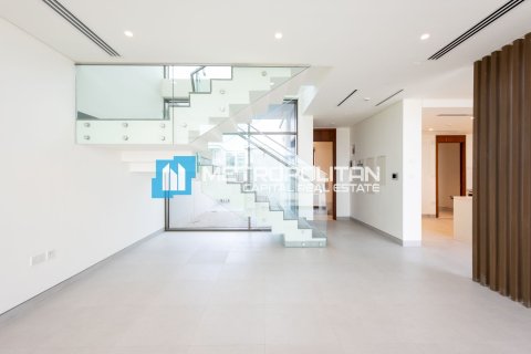 Σπίτι σε Abu Dhabi, ΗΑΕ 3 υπνοδωμάτια, 320.2 τ.μ. Αρ. 692765 - φωτογραφία 1