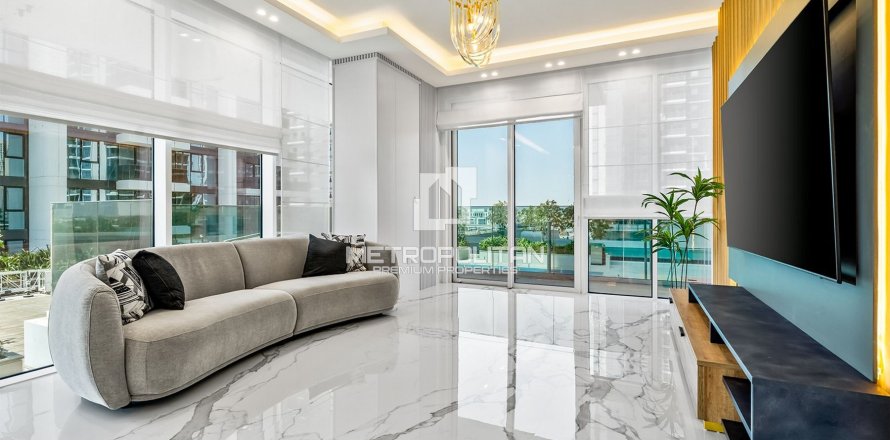 Apartament în Al Kifaf, Dubai, EAU 2 dormitoare, 140 mp.  №664087