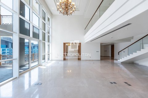 Duplex til salg i Palm Jumeirah, Dubai, UAE 4 soveværelser, 953 kvm № 664089 - foto 1