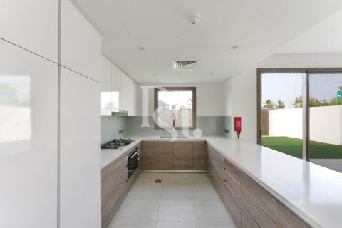 Villa on the Yas Island, Abu Dhabi, UAE 4 bedrooms, 654 sq.m. № 717398 - photo 5