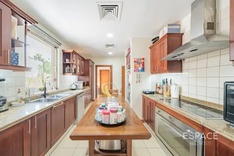 Villa à louer à Arabian Ranches, Dubai, EAU 5 chambres, 493 m2 № 650267 - photo 5