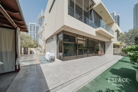 Vila di DAMAC Hills (Akoya by DAMAC), Dubai, UAE 5 bilik tidur, 399 meter persegi № 650266 - foto 1