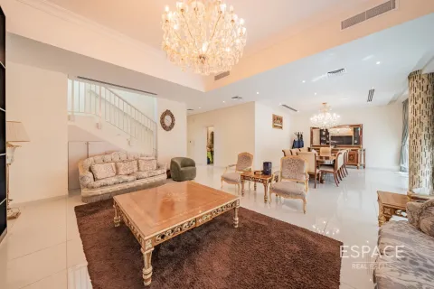 Vila di DAMAC Hills (Akoya by DAMAC), Dubai, UAE 5 bilik tidur, 399 meter persegi № 650266 - foto 5