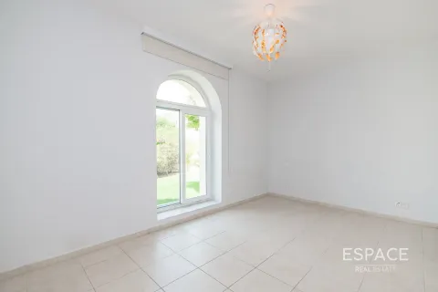 Vila di Arabian Ranches, Dubai, UEA 6 kamar tidur, 476 m2 nomor 650269 - foto 8