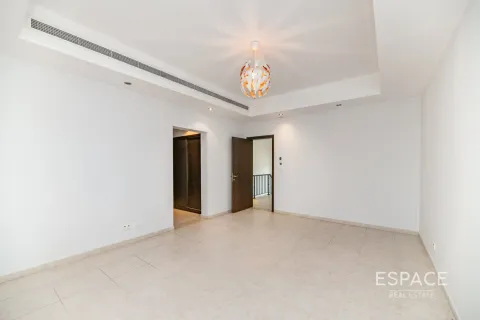 Vila di Arabian Ranches, Dubai, UEA 6 kamar tidur, 476 m2 nomor 650269 - foto 11