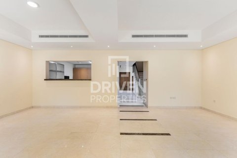 Vila v Al Furjan, Dubai, SAE 3 spálne, 223.99 m2 č. 757081 - Fotografia 2