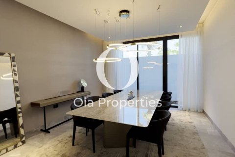 Villa in vendita a Saadiyat Island, Abu Dhabi, EAU 5 camere da letto, 545 mq. № 609652 - foto 8