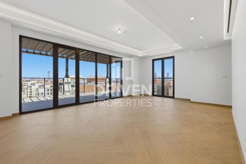 Takvåning till försäljning i Jumeirah, Dubai, UAE 5 sovrum, 1054.45 kvm Nr. 764955 - fotografi 5