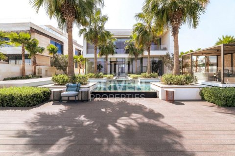 Villa à vendre à  Jumeirah, Dubai, EAU 5 chambres, 1727 m2 № 682598 - photo 3