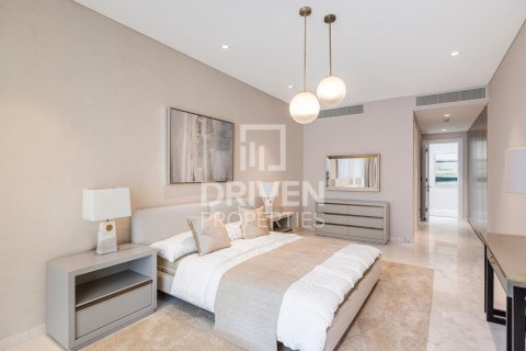 Huoneisto Palm Jumeirah, Dubai, Arabiemiraatit 4 makuuhuonetta, 1196 m2 № 682599 - kuva 16